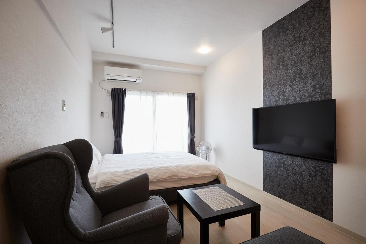 New Normal Hotel In Nago ニューノーマルホテルイン名護 Esterno foto