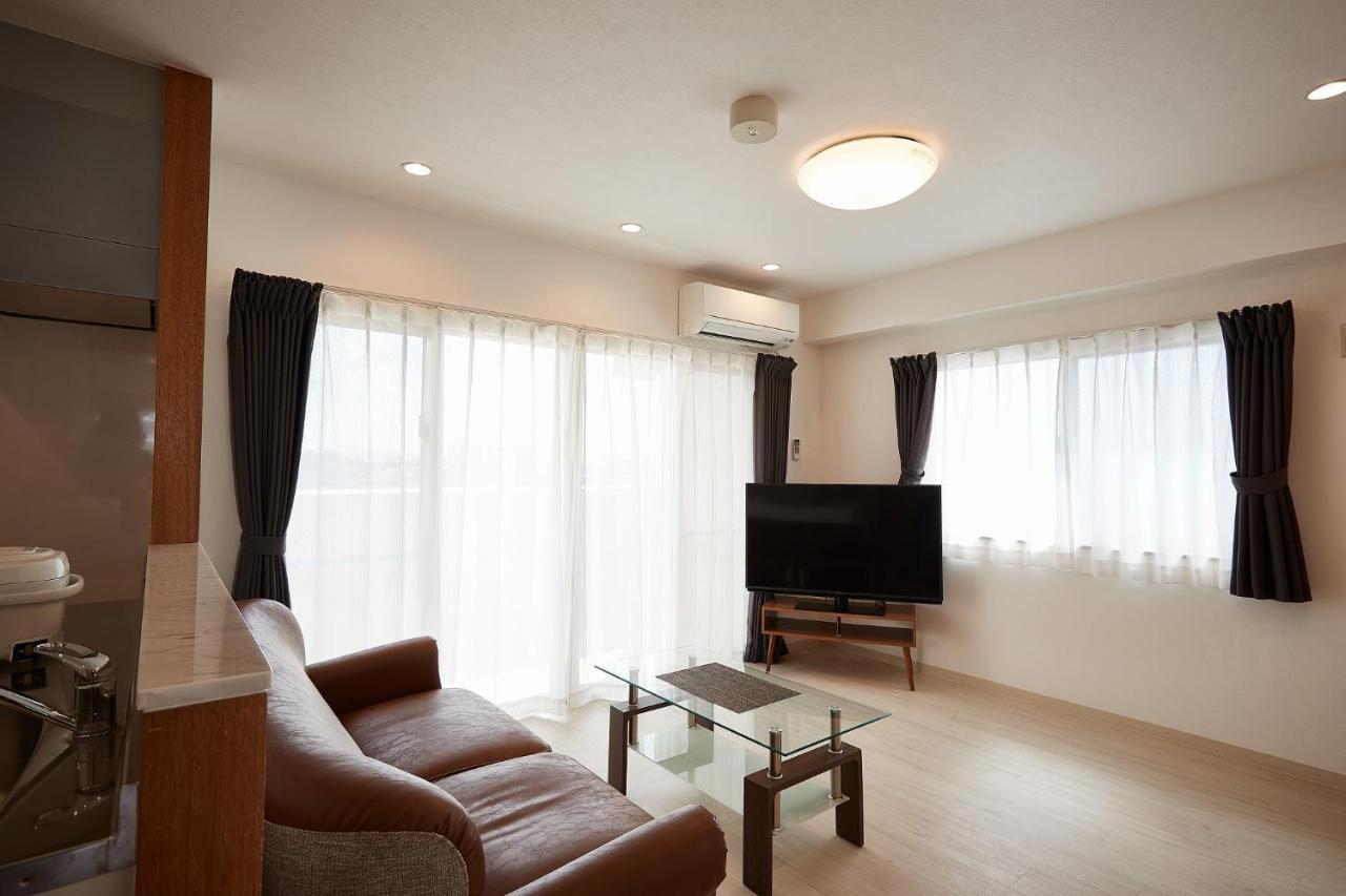 New Normal Hotel In Nago ニューノーマルホテルイン名護 Esterno foto